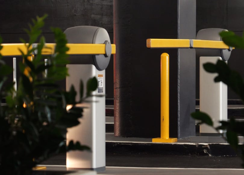 westfield-barrier-gate-810x580