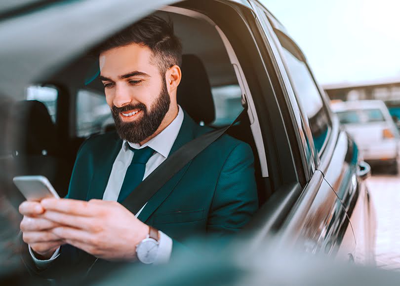 business-man-smart-parking-810x580